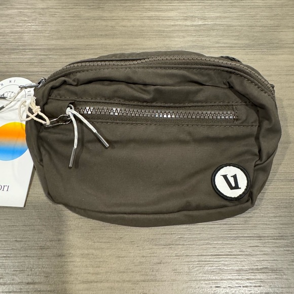 Vuori Handbags - FINAL SALE / LAST DAY! NWT Vuori Hip Pack